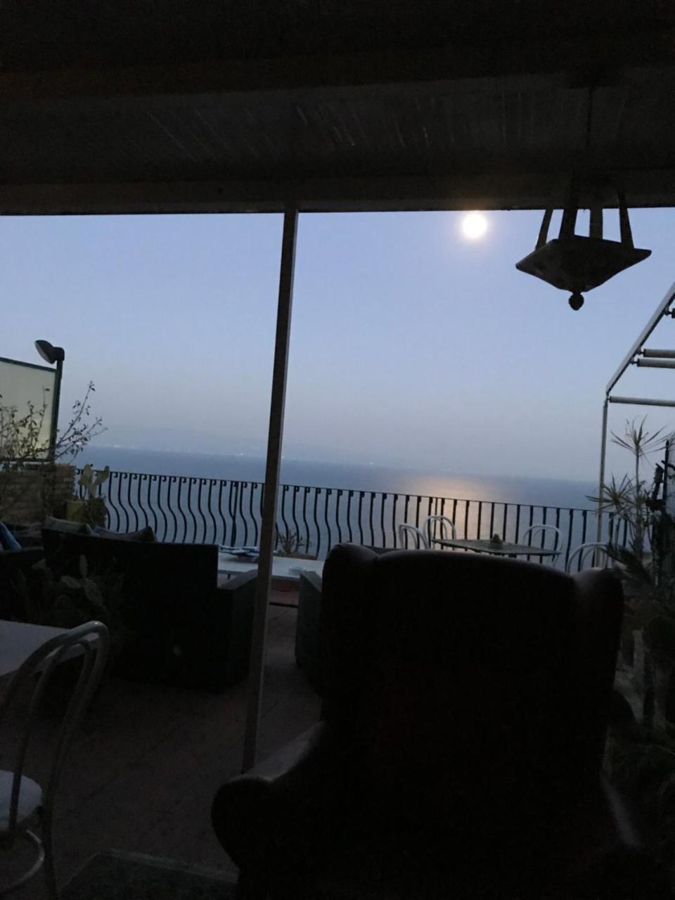 B&B La Terrazza Sul Mare Таормина Экстерьер фото